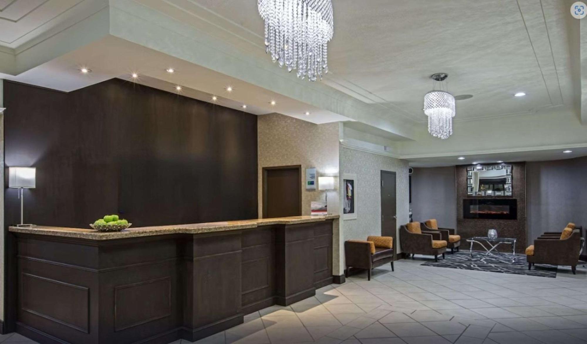 Quality Inn & Suites Regina Downtown Exteriér fotografie