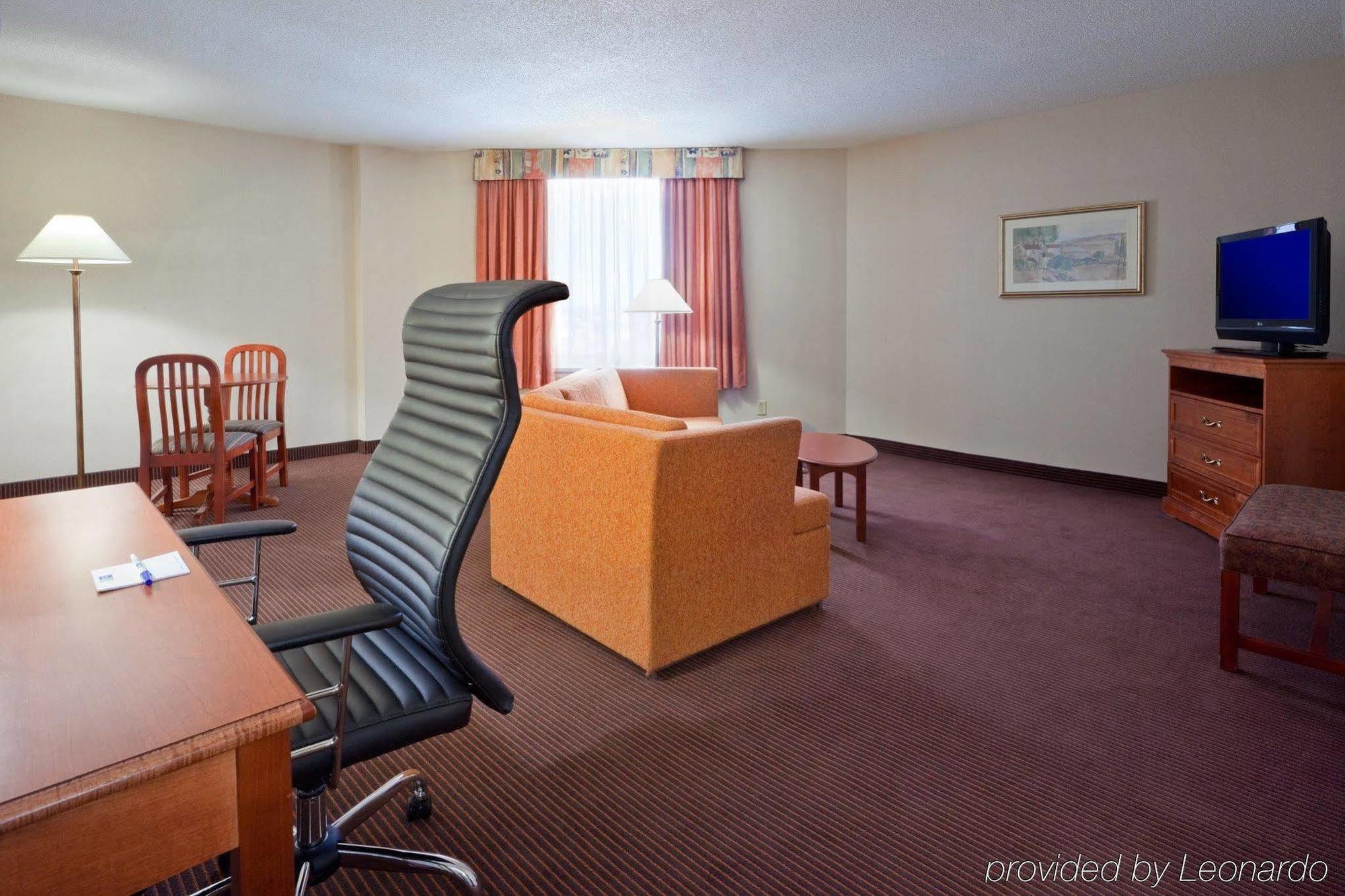 Quality Inn & Suites Regina Downtown Exteriér fotografie