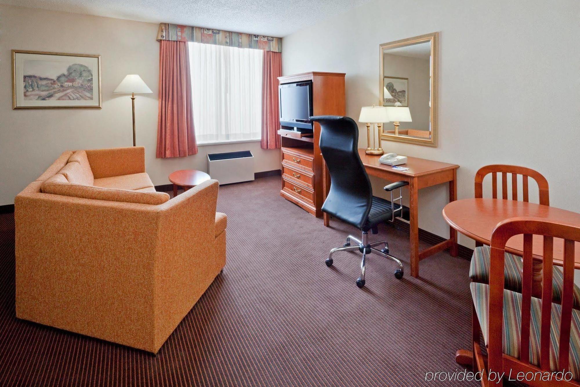 Quality Inn & Suites Regina Downtown Exteriér fotografie