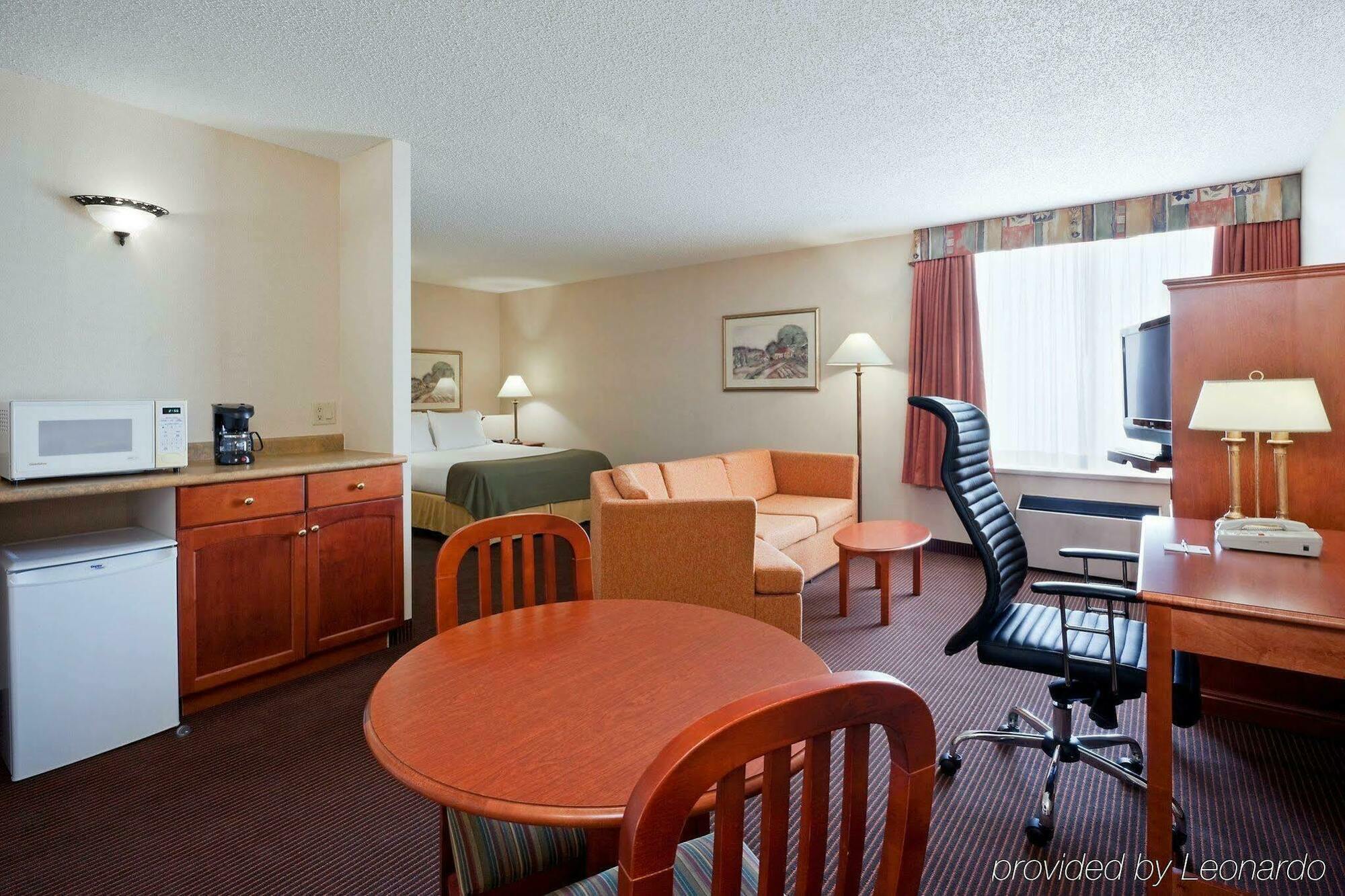 Quality Inn & Suites Regina Downtown Exteriér fotografie